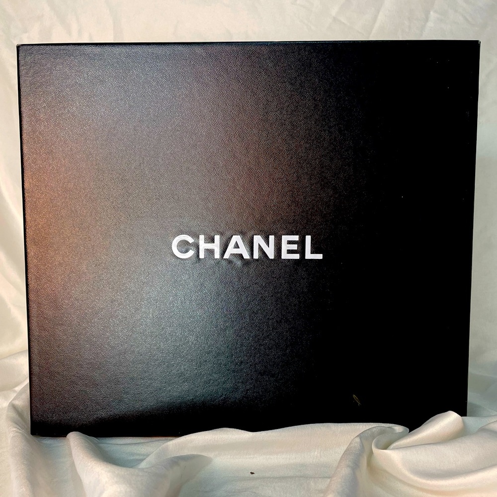 Chanel Dark Brown Short Boots - Picture 4 of 4